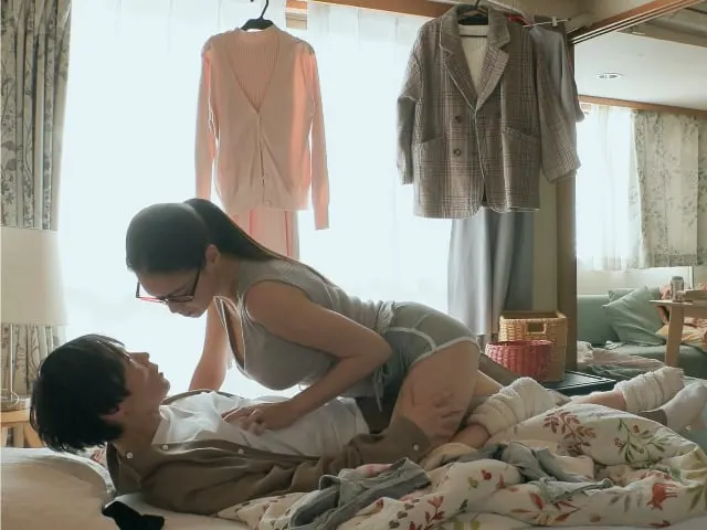Được chị hàng xóm "an ủi" khi bạn gái đi ngoại tình (Vietsub Full HD)